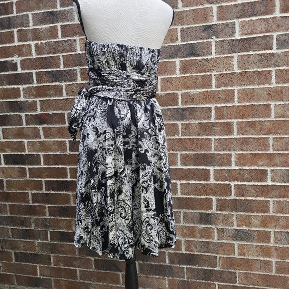 BCBGMaxAzria Strapless Black and Cream Paisley Dress 100% Silk - Picture 6 of 13